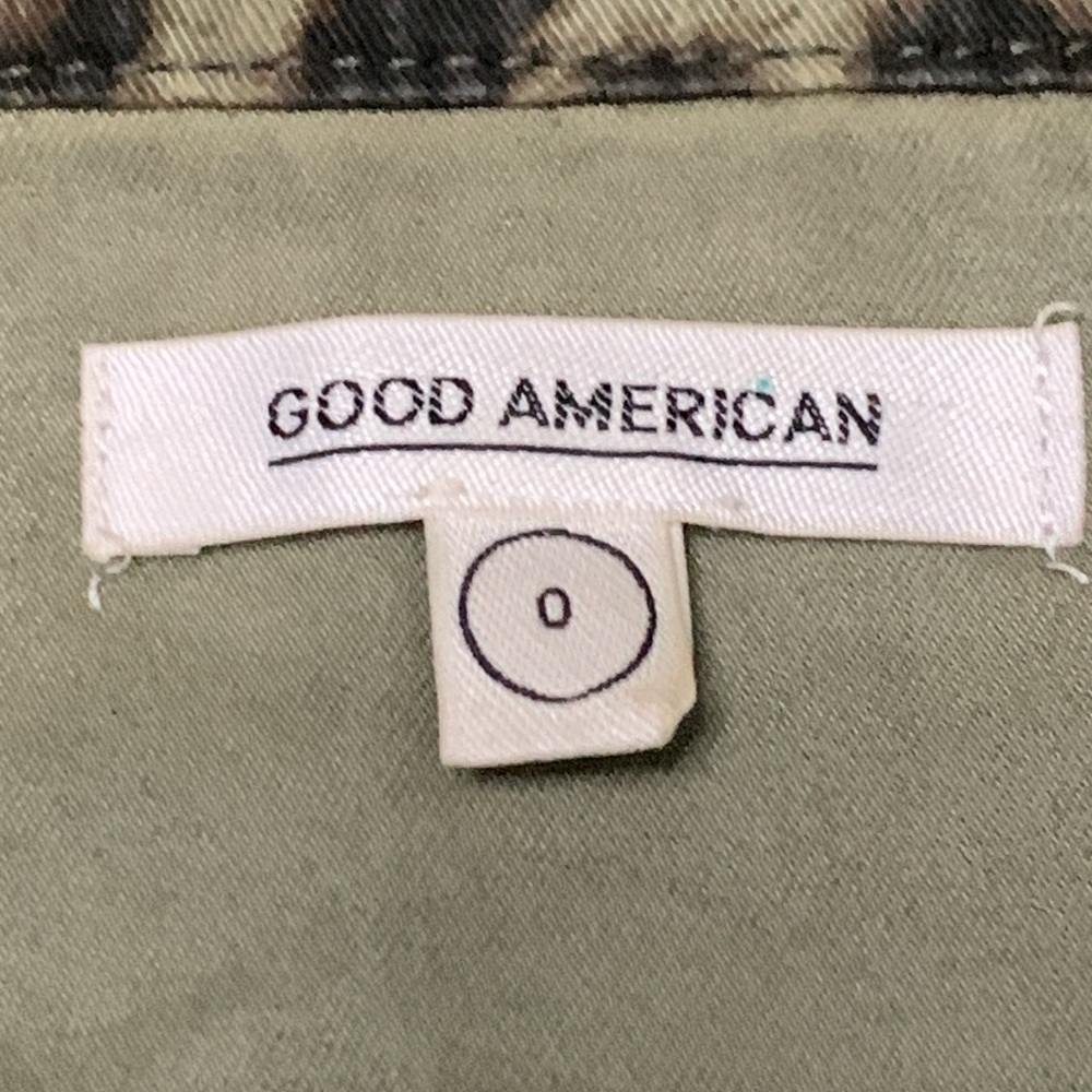 Good American Sage Leopard Denim Jacket - Picture 3 of 11